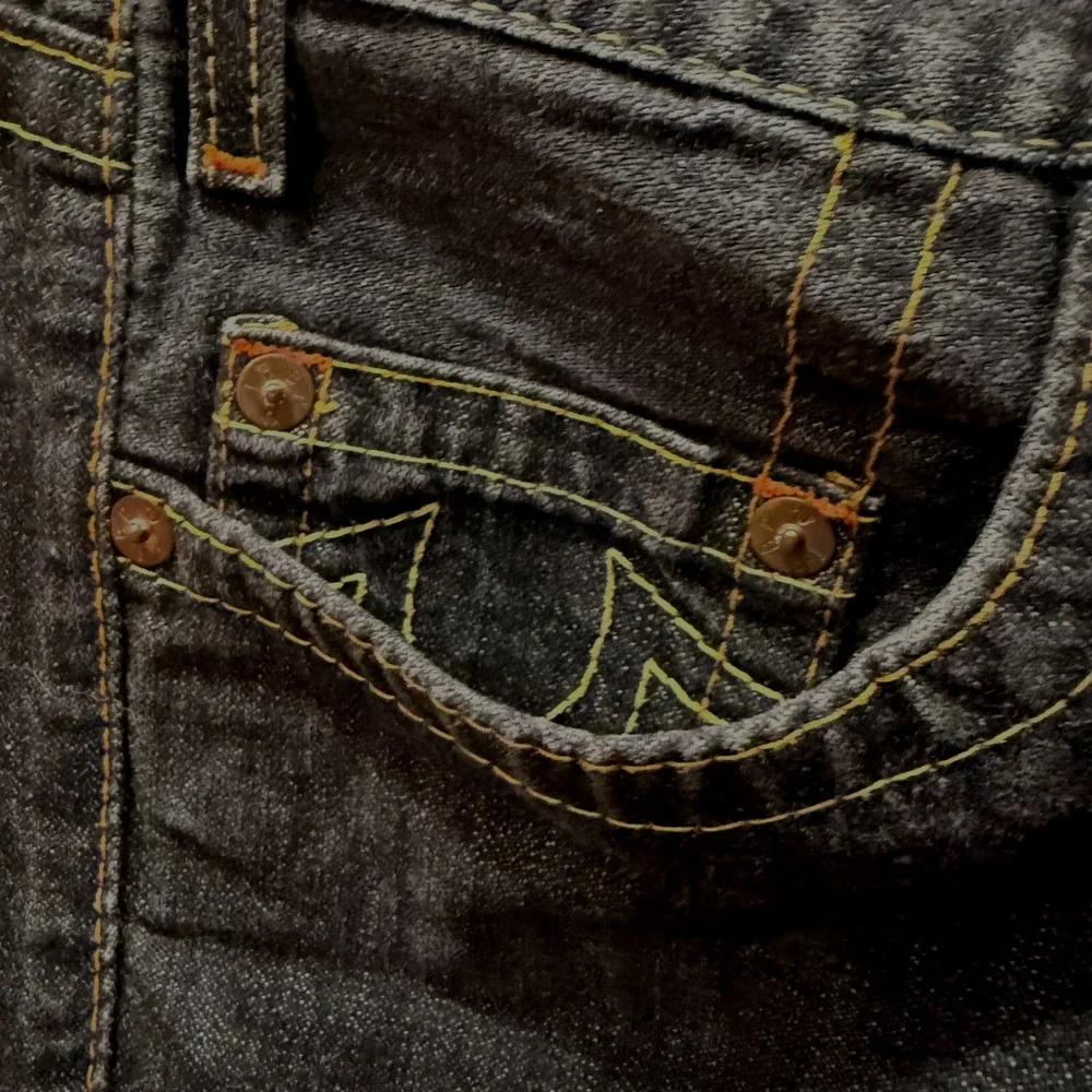 True Religion LOGAN Jeans Mens Black Denim USA Made Size 33W 32L Embroidered